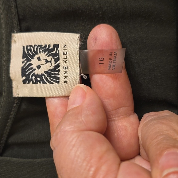 Anne Klein Dark Military Green Midi Dress with Gold Buckle - Picture 2 of 11